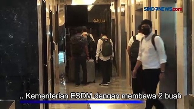 KPK Geledah Kantor Kementerian ESDM, Penyidik Bawa 2 koper