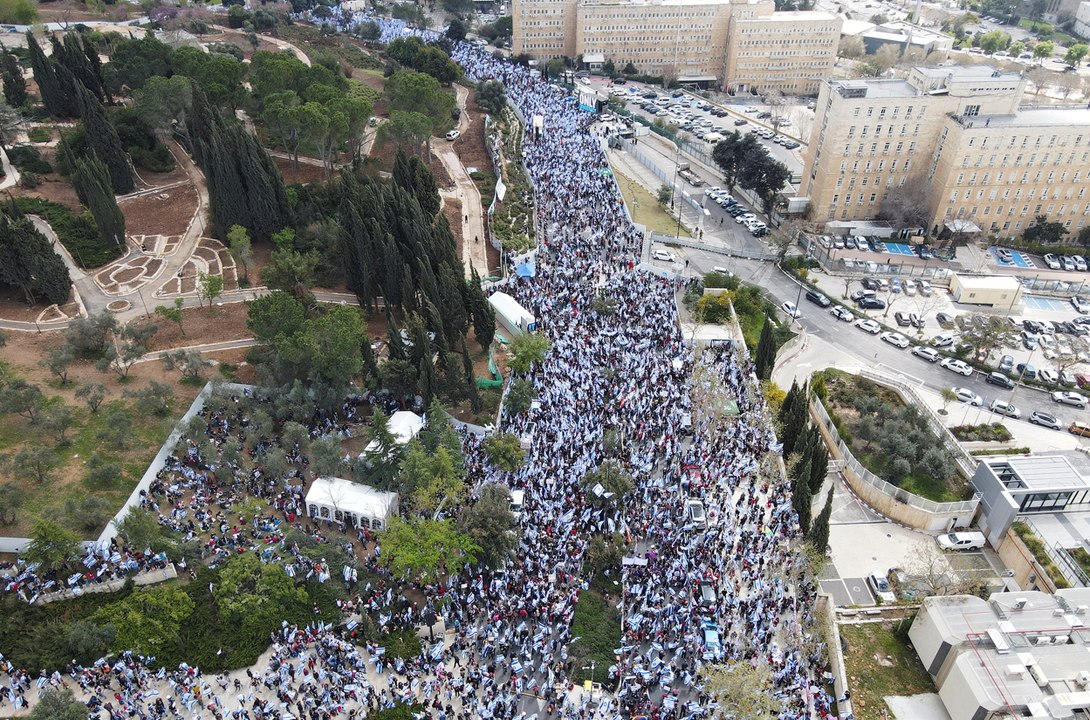 En Israël, d'importantes manifestations contre la réforme judiciaire