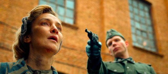 Un cel de plom (Cenizas en el cielo) - Trailer español