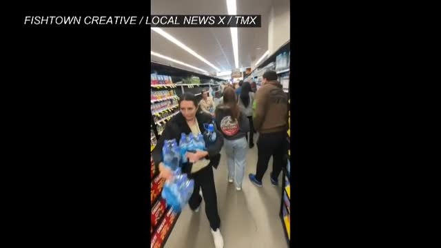 El vertido a un río de 37.000 litros de un producto químico desata la locura por el agua embotellada en Filadelfia