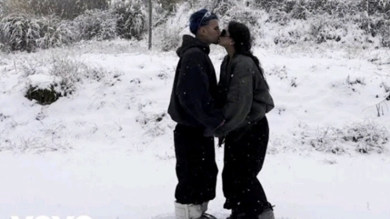 Rosaila rauw aiejandro BESO