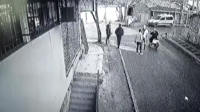 Ümraniye'de bir zanlı, tartıştığı kişilerin girdiği markete ateş açtı