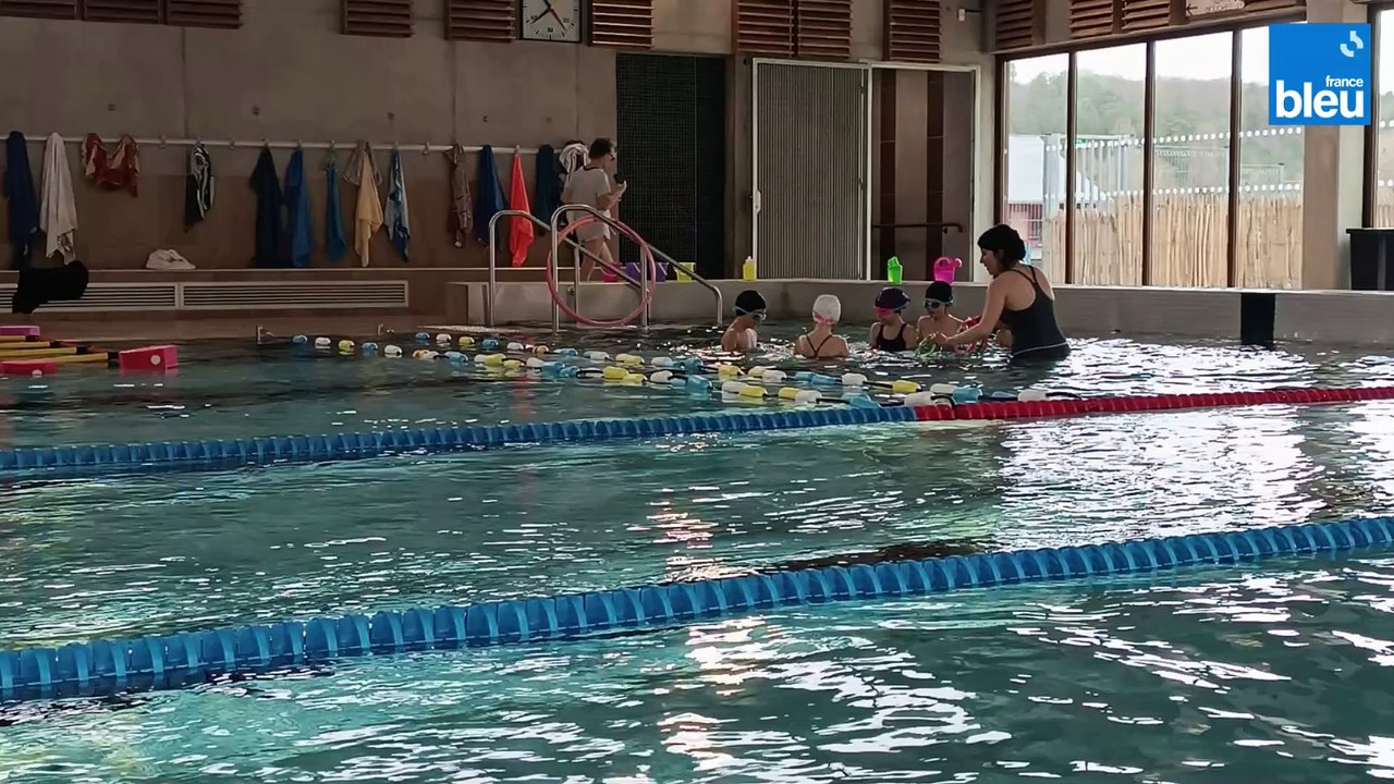 Les premiers ploufs des enfants de Dordogne à la piscine de Niversac