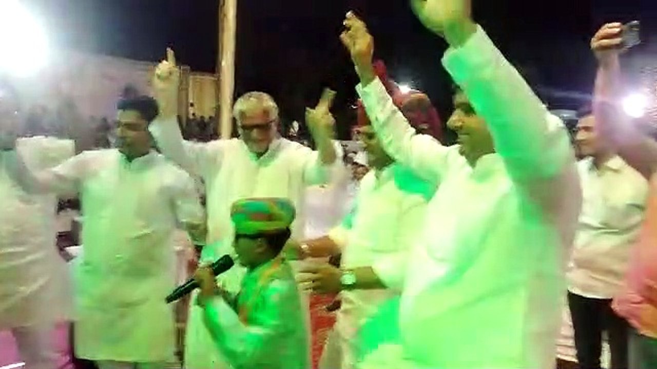 फतेहपुर में लोक कलाकारों ने जमाया रंग