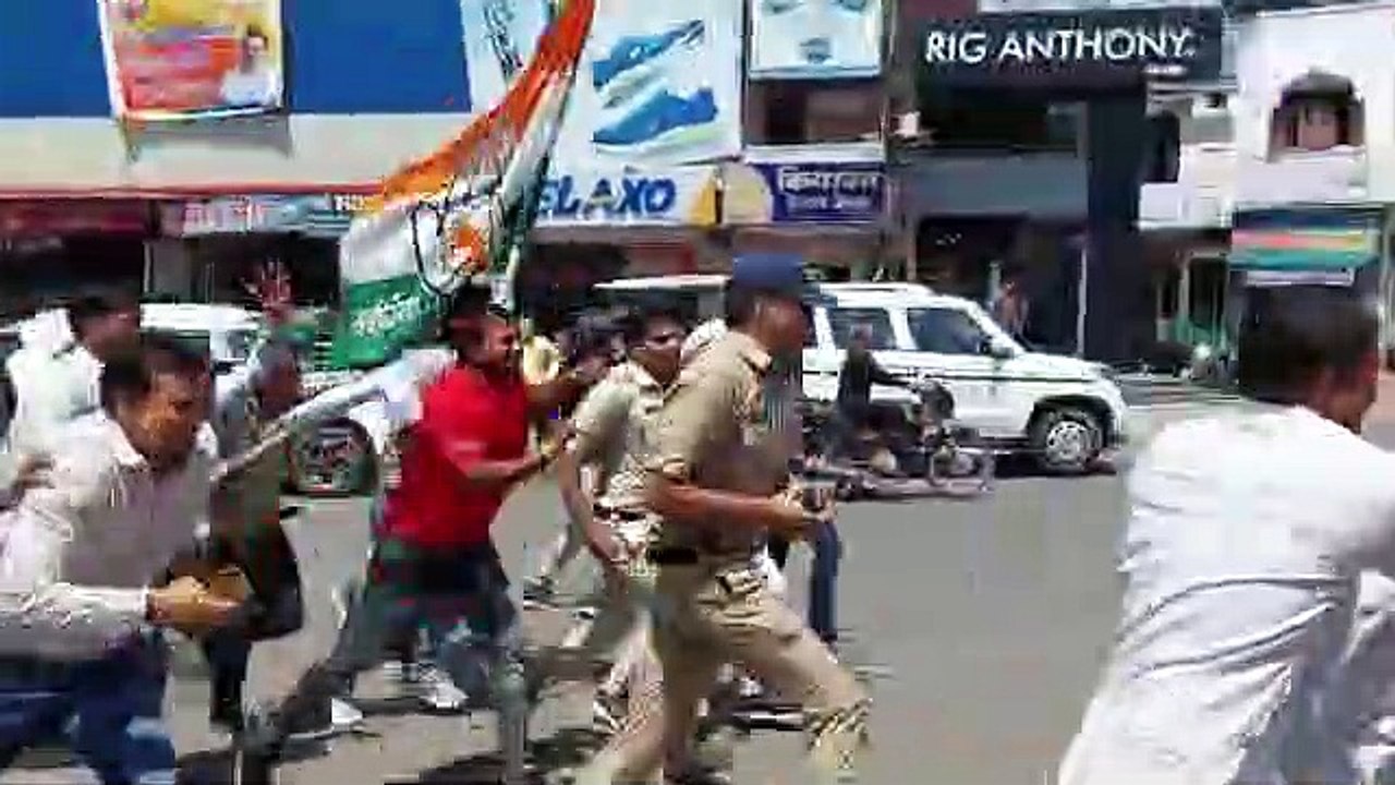 जिले की हजारों आंगनवाड़ी कार्यकर्ताओं व परियोजना अधिकारियों ने बनाई मानव श्रृंखला