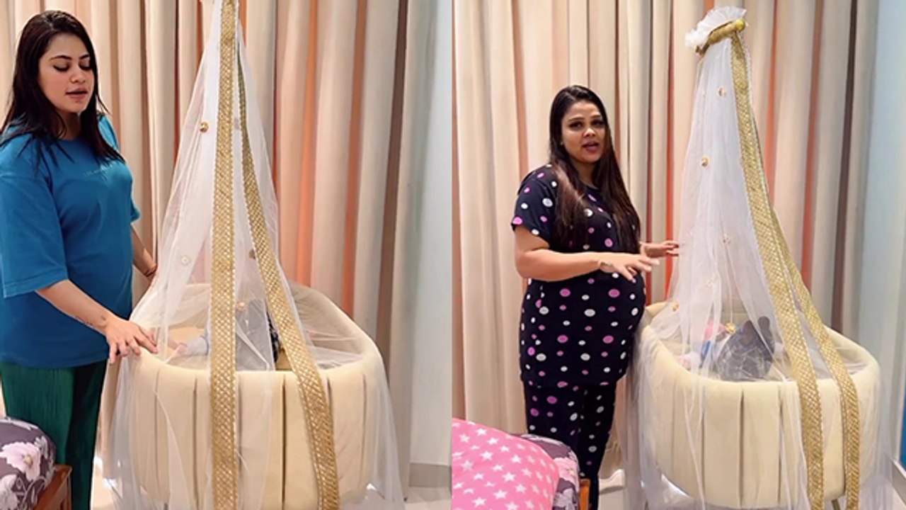 Armaan Malik Pregnant Wife Kritika Malik Payal Malik Baby के लिए लिया Gold Jhula Video Viral