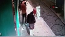 Şişli’de ilginç hırsızlık kamerada: Yaşlı hırsız mali defteri çalıp çikolata yedi