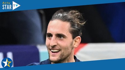 Adrien Rabiot : Son frère James, mannequin au regard de braise, ils se ressemblent comme deux goutte