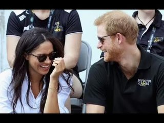 "Un segno che è felice": Harry si sta finalmente rilassando in una vita "meno formale" con Meghan