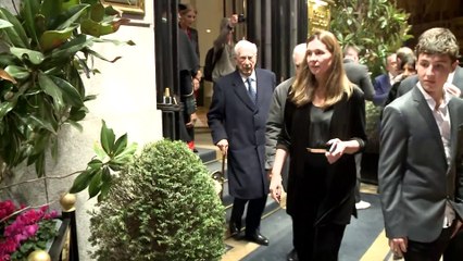 Download Video: Mario Vargas Llosa cumple 87 años volcado en Patricia Llosa y más lejos que nunca de Isabel Preysler