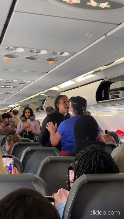 Passenger offloaded from US flight