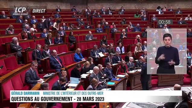 Le ministre de l'Intérieur Gérald Darmanin demande la dissolution d'un groupe écologiste Le soulèvement de la Terre qui avait organisé les manifs de Sainte-Soline