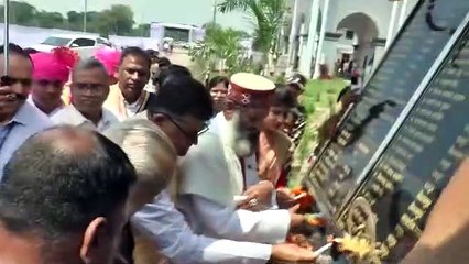 65 मेधावी विद्यार्थियों को गोल्ड मैडल से नवाजा, इनमें 36 छात्राएं शामिल