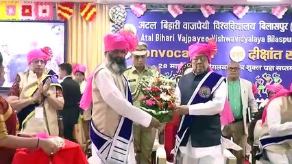 65 मेधावी विद्यार्थियों को गोल्ड मैडल से नवाजा, इनमें 36 छात्राएं शामिल