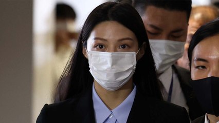 법정 출석한 조민 "포르쉐 타 봤으면 억울하지나 않아" / YTN