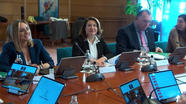 Moreno destaca el impulso de la Junta a la provincia de Granada y despide con dolor a Carazo