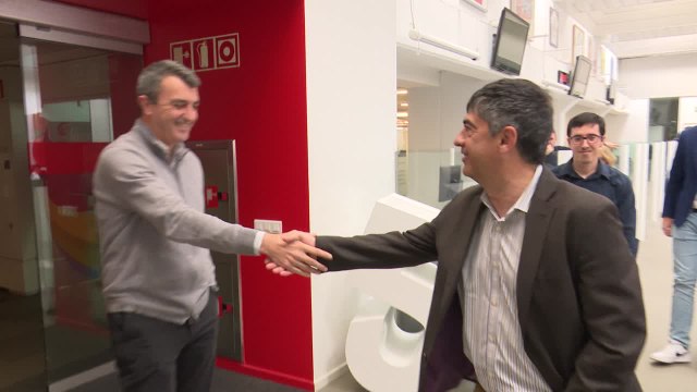 Visita de Javier Guillén a la redacción del Diario AS