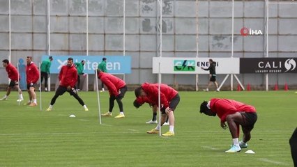 Sivasspor pas ve şut çalıştı