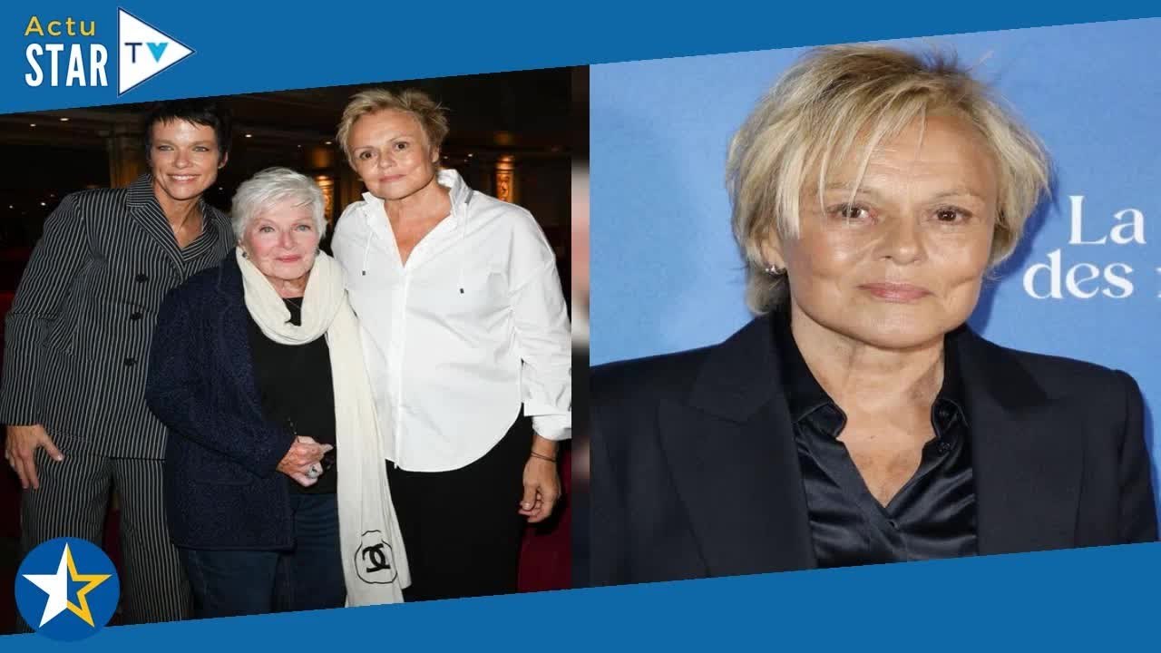 Muriel Robin : vieilles pierres, déco douillette… découvrez sa sublime villa à Rueil-Malmaison