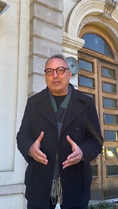 Cem Seymen CHP'den milletvekili aday adayı olduğunu duyurdu