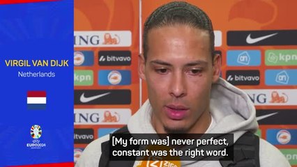 Скачать видео: 'We are not robots' - Van Dijk responds to criticism by Dutch legends