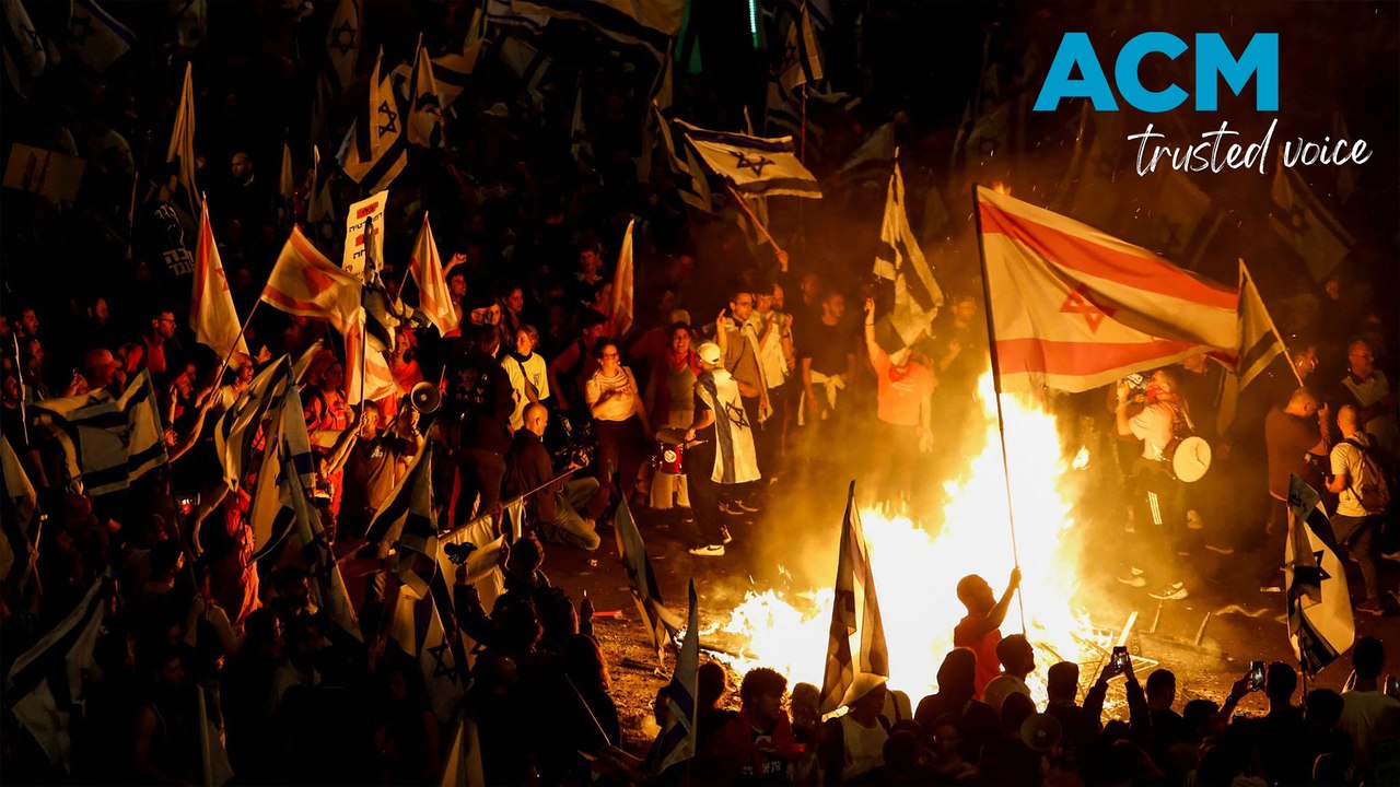 Israeli protests prompt PM Benjamin Netanyahu to delay controversial law reforms