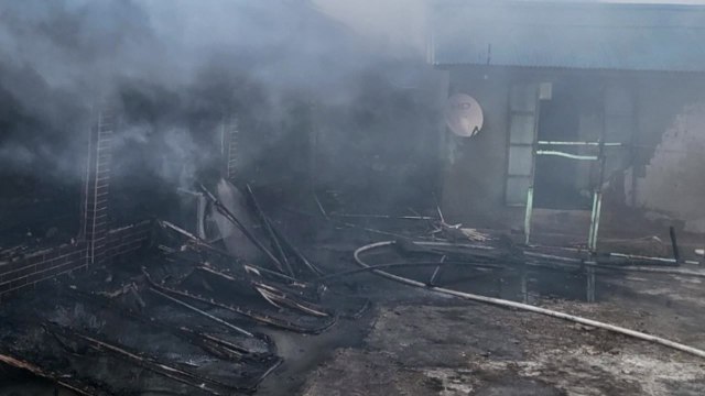 전남 진도 주택에서 화재...60대 남성 숨져 / YTN