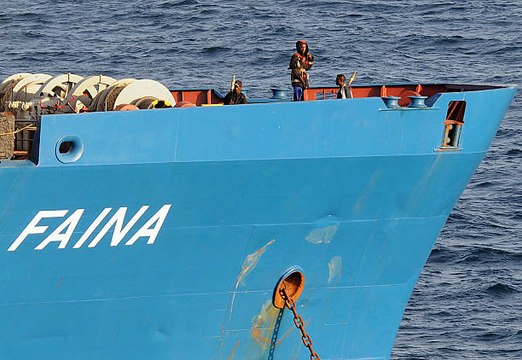 Piratas Atacan Un Barco Danés En El Golfo De Guinea