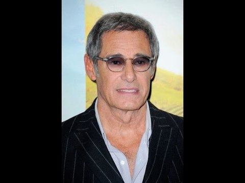 Gérard Lanvin tacle François Hollande : Il a perdu 27 kilos, il en a repris 120