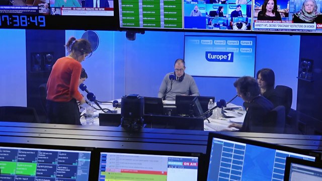 Snoopy, nouvelle recrue canine de l'Institut Curie, ravit patients et soignants