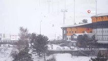 Türkiye'nin önemli kış turizmi merkezlerinden Erciyes'e Mart karı yağdı