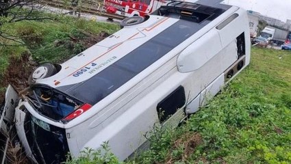 Kocaeli'de işçi servisi şarampole uçtu: 8 yaralı