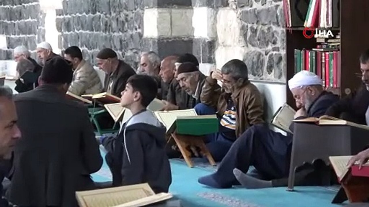 5. Harem-i Şerif’te asırlardır mukabele geleneği sürüyor