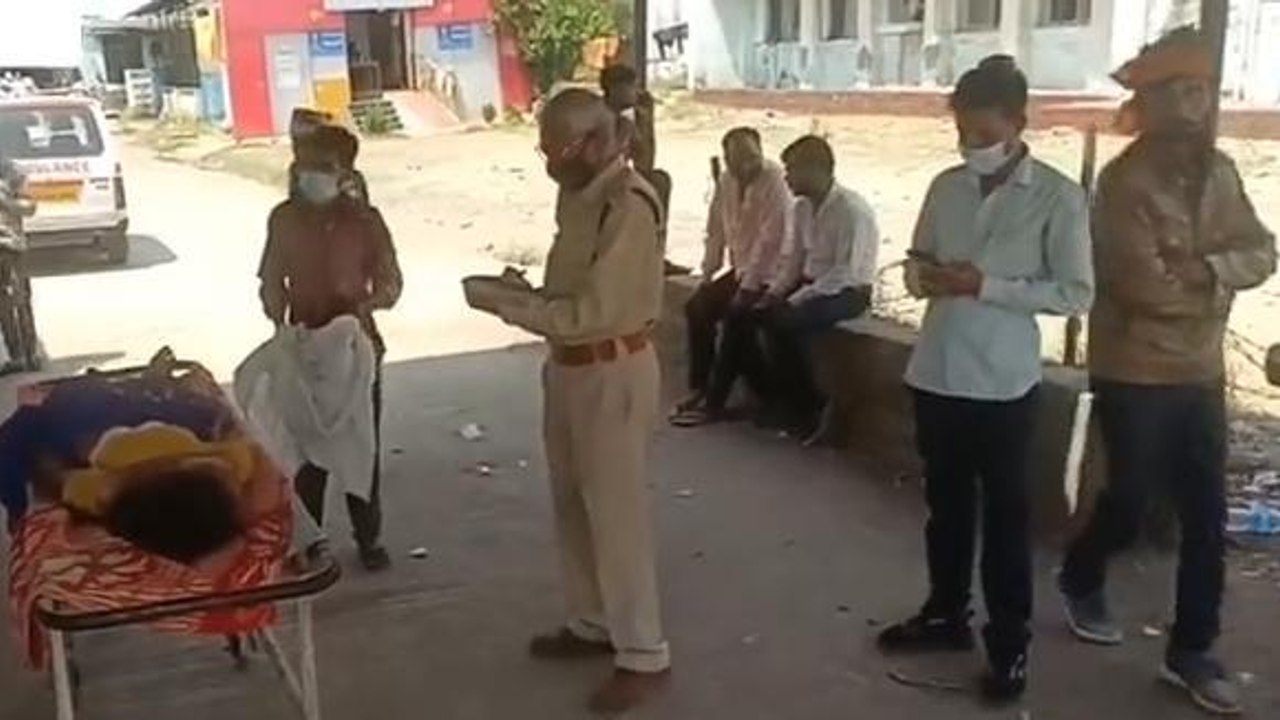 जबलपुर: बेटे की मौत से आहत मां ने की आत्महत्या, छाया मातम