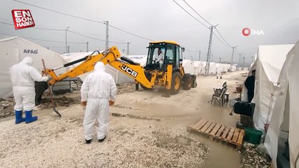 Depremin vurduğu Hatay’da yağmur başladı: Çadırlar için büyük mücadele veriliyor