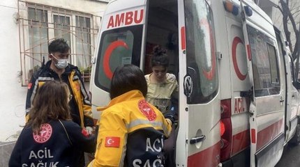 Bursa'da korkutan yangın : Yatalak nine ve torunu evden son anda kurtarıldı