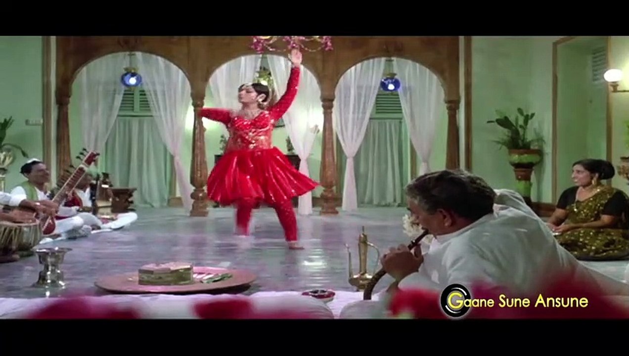 Lal Chunariya Odh Ke  /Lata Mangeshkar /_ Raja Rani 1973 Songs _