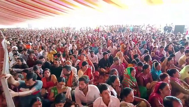 जबलपुर में बागेश्वर धाम सरकार धीरेंद्र कृष्ण शास्त्री की कथा