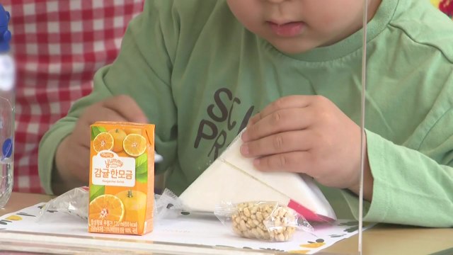 학교 비정규직 파업에...전국 학교 4곳 중 1곳 '급식 차질' / YTN