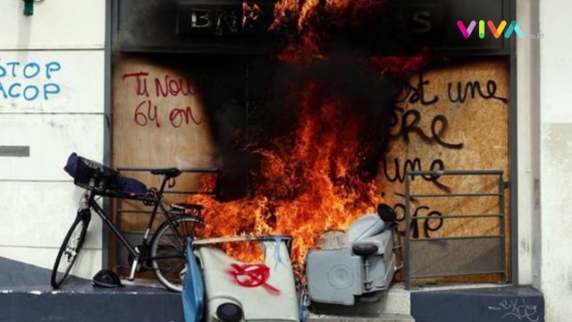 Prancis Membara! Ratusan Ribu Warga Turun ke Jalan