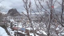 Afyonkarahisar'da Mart ayında yağan kar vatandaşı 'şaşırtmadı'