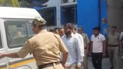 একাধিক ব্যক্তিকে প্রতারণা ও তাদের থেকে টাকা লুটের অভিযোগে গ্রেফতার পাঁচ অভিযুক্ত