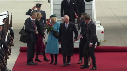 Download Video: Suivez en direct la cérémonie d’accueil réservée à Charles III porte de Brandebourg à Berlin