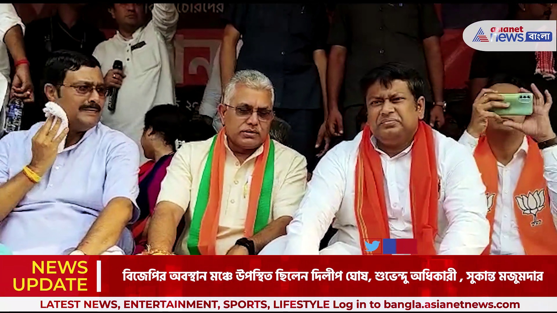 তৃণমূলের বিরুদ্ধে লুঠের অভিযোগ তুলে, শ্যামবাজারের মেট্রো স্টেশনের গেটে ধর্নায় বিজেপি