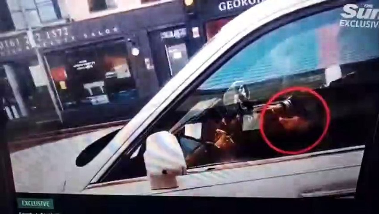 Erling Haaland au téléphone dans sa Rolls-Royce, la police enquête