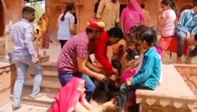 मंदिरों में उमड़े श्रद्धालु, देवी स्वरुप कन्याओं का पूजन