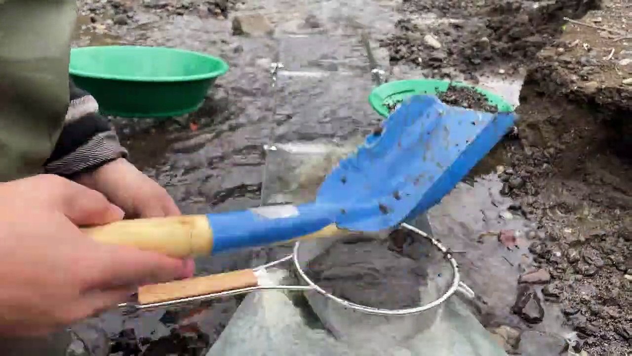 I Found Gold Deposit In The Creek Again I Extracted 8 Pieces Of Gold !!! I found big gold