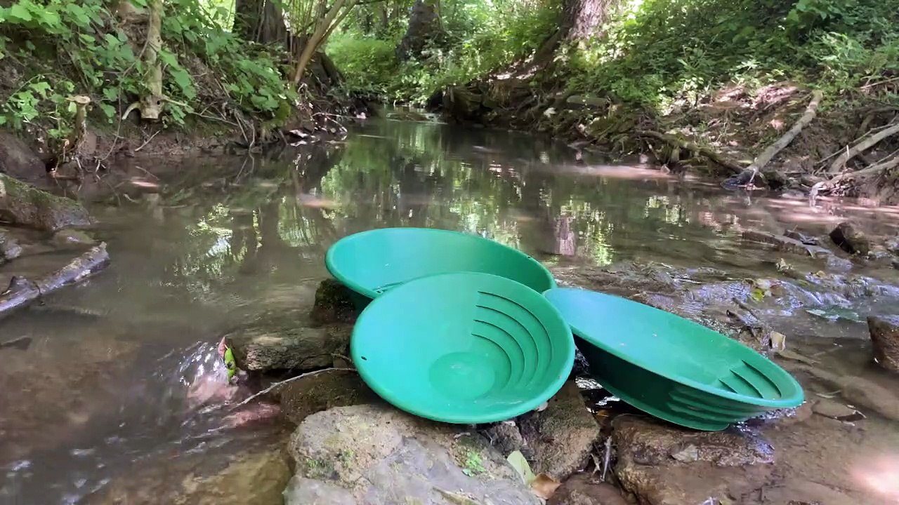 I Found The Gold Bed I Set A Trap!! Plenty of Gold Released !!! I found big gold