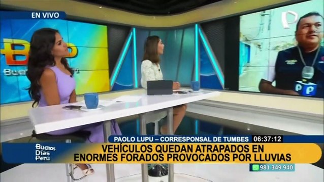 Tumbes: vehículos quedan atrapados en enormes huecos provocados por lluvias