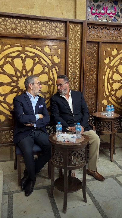 خالد سليم بجوار الملحن محمد رحيم في عزاء والده وحضور لمدحت وجمال العدل